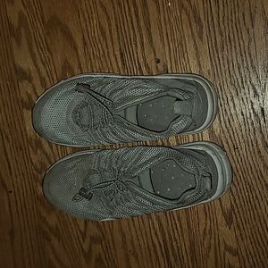 Land's End Beach Shoes size 7 in Grey